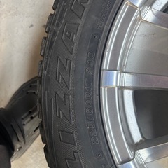 ハイエース　キーラタクティクスホイールの画像