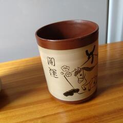 湯呑み茶碗の画像