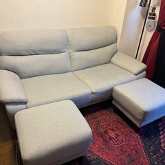 グレーのソファ