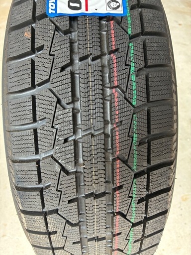 【手渡しのみ】TOYOタイヤ OBSERVE スタッドレスタイヤ　195/65R15 91H