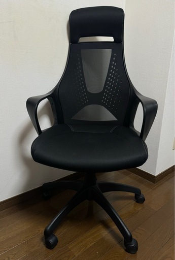 机とオフィスチェア