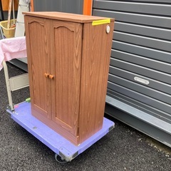 無料　棚の高さ変えれる本棚などの画像