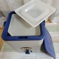 ［レトロ］✨珍しい四角いキーパーの画像