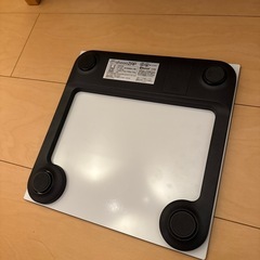 【購入者決定】体重計【他にもお買い得な商品あるのでプロフィールご覧ください】の画像