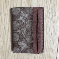 coach パスケースの画像