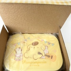 新品未使用♡ミラー付き小物入れポムポム❣️❣️の画像