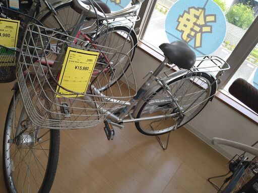 リユースのサカイ浦和店【D769】自転車 軽快車  変速付き シルバー 26インチ オートライト