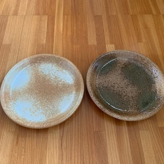 未使用　陶器皿と、カップのセットの画像