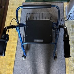 歩行車、歩行機の画像