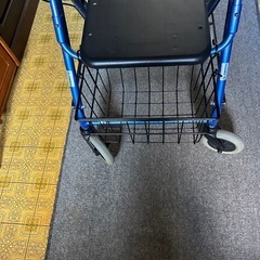 歩行車、歩行機の画像