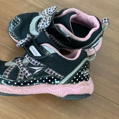瞬足　シューズ　スニーカー 黒/ピンク ドット柄　16.5の画像