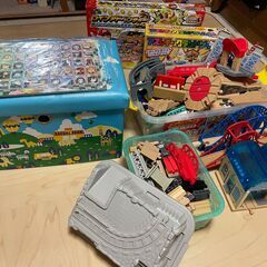 線路と電車 + ボードゲーム + パズルのおもちゃセット