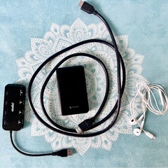 USB ハブ ポータブル充電器　iPhoneイヤホン　HDMIケ...