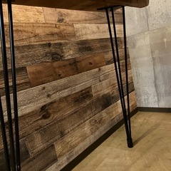 ダイニングテーブルの画像