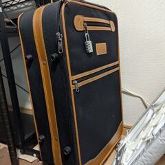 キャリーケース