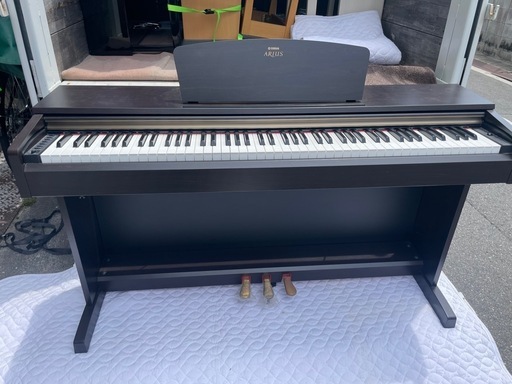 中古美品YAMAHA 2012年製 電子ピアノヤマハARIUS アリウス YDP-161R