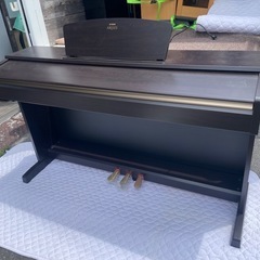 中古美品YAMAHA 2012年製 電子ピアノヤマハARIUS アリウス YDP-161Rの画像