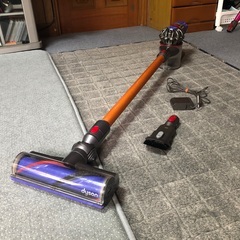 Dyson V8 Fluffy  モーターヘッド ＋ ブラシ　バ...