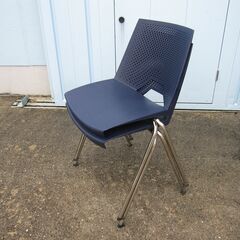 イス２個セット　ストライクチェア　ブルー　スタッキングチェア