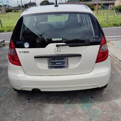 Mercedes  Benz A180の画像
