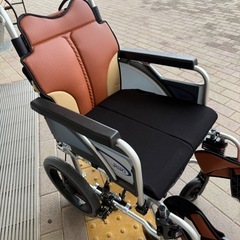 Miki 介助型車いす SKT-200B  自動ブレーキ付き