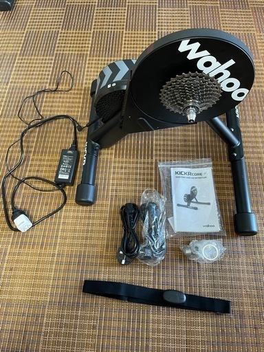 ロードバイク　ワフーキッカーコア　ズイフトに使用できるiPad付き