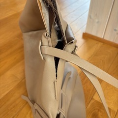 ビジネスバッグ A4 Zara スウェード オフィスカジュアル ベージュの画像