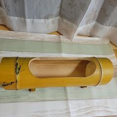 生け花の土台　竹花器の画像