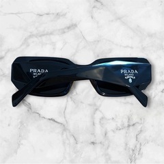 PRADA プラダ　サングラス
の画像