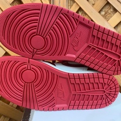 【愛品館江戸川店】ナイキ ウィメンズ エア ジョーダン 1 ミッド クラックド メタリック レッド SIZE:26CM スニーカー ID:107-051555-007の画像