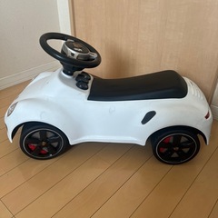 Porscheの乗り物の画像