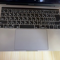 MacBook pro 2019 13インチ i7 16gbの画像