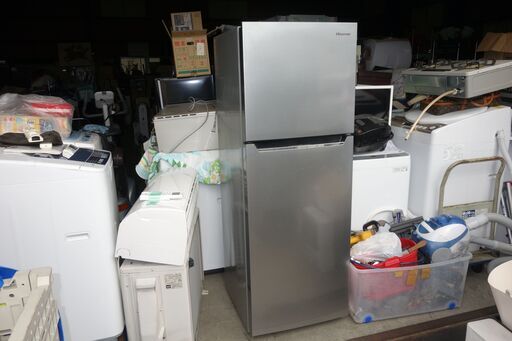 F10 ハイセンス　Hisense　2021年製　冷蔵庫　227L