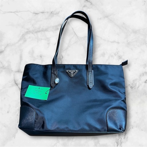 PRADA プラダ　トートバック