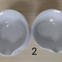 取り皿､ソースやドレッシングなどを入れて使用。珍味入れなど。の画像