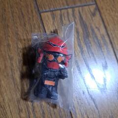 仮面ライダーガッチャードすくい人形