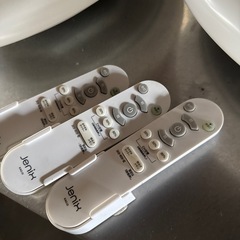 3セットあります！2022年 
LEDシーリング 電灯 6畳目安 JENIX リモコン付の画像