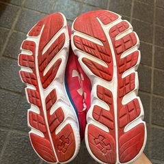 【25cm】アンダーアーマー ランニングシューズの画像