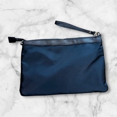 PRADA プラダ　セカンドバック　カバンの画像