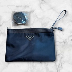 PRADA プラダ　セカンドバック　カバンの画像