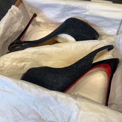 Christian Louboutin ハイヒール　美品　オープントゥ　38の画像