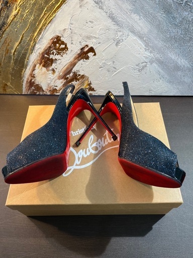 Christian Louboutin ハイヒール　美品　オープントゥ　38