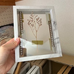 🚨急募🚨写真立て9個
の画像