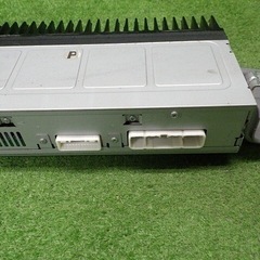 トヨタ　18系　クラウン　純正　オーディオアンプ　86280-30470　220716001　 作動確認済みの画像