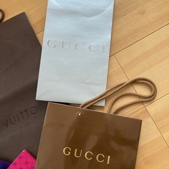 ブランド　紙袋　2枚で300円の画像