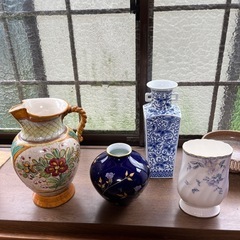 花瓶たちの画像