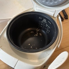 炊飯器　3合の画像