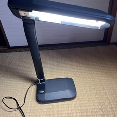 蛍光灯照明スタンドの画像