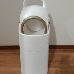 おむつのごみ箱の画像