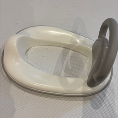 ミッフィ 補助便座 グレー
の画像